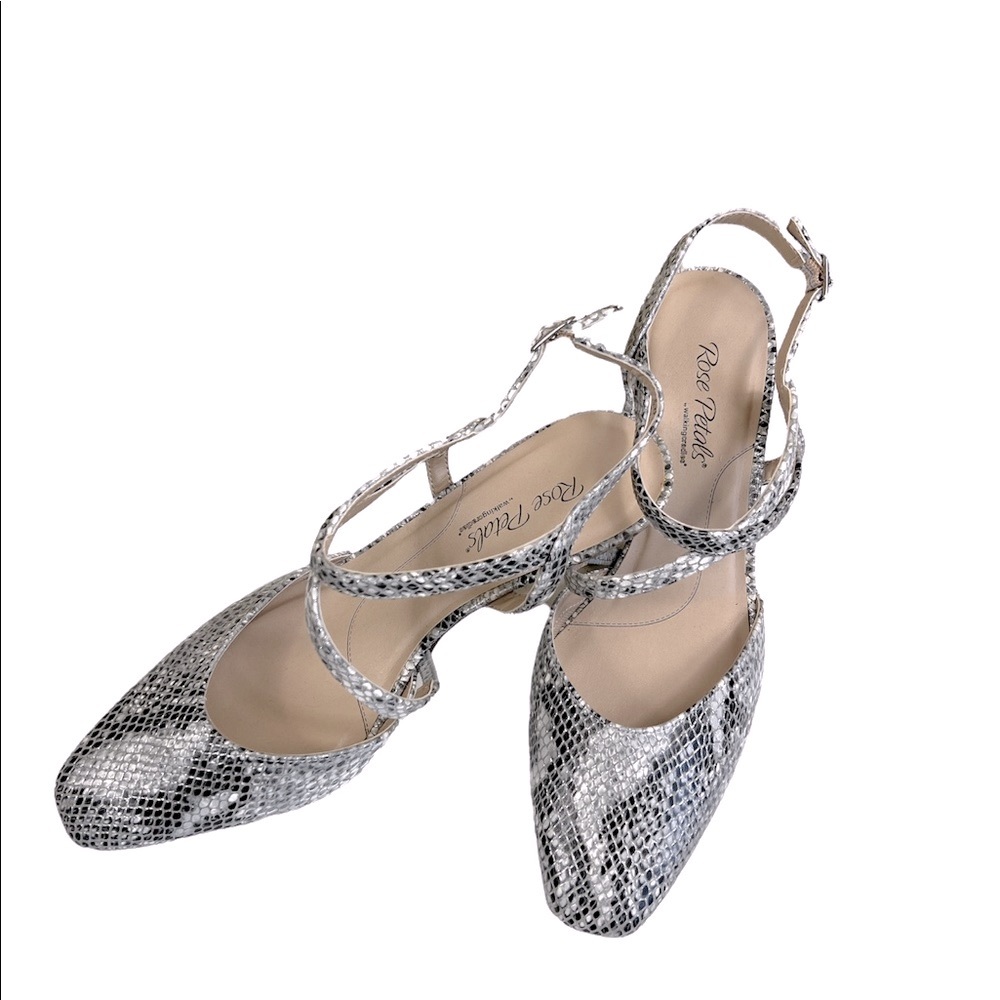Rose Petals By Walking Cradles Size 10.5 Wide 10 1/2 W Heels